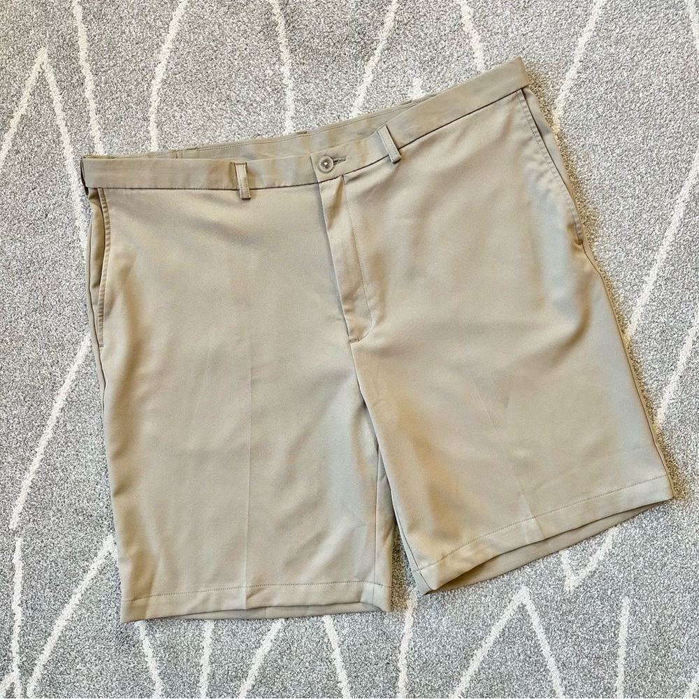 Haggar Khaki Tan Cool 19 Pro Men’s Shorts 42